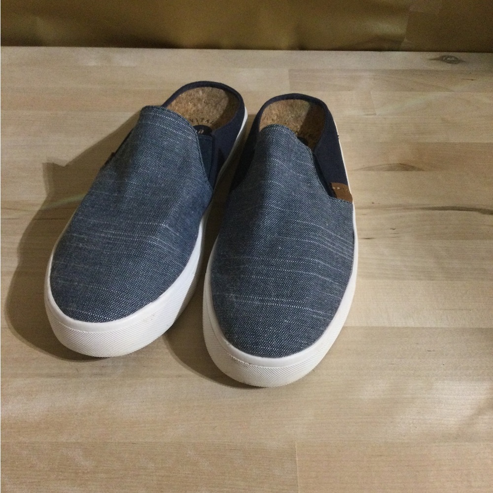REVITALIGN Navy Slip-On Flats